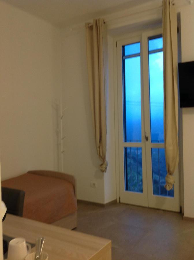 Affittacamereirosmarini Vernazza Exterior foto